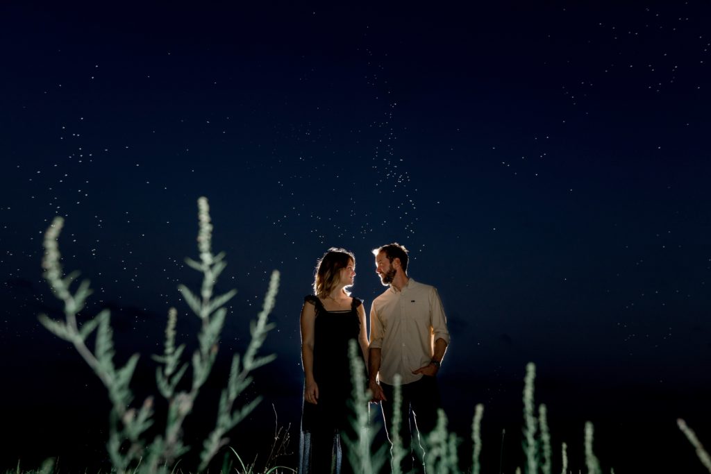 austin couple under the stars